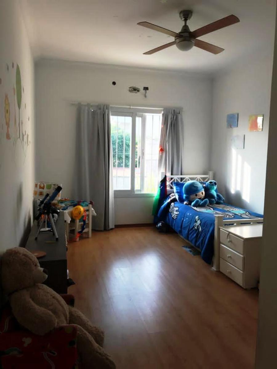 Duplex de 3 ambientes de categoria en venta en Villa Luzuriaga — foto 6