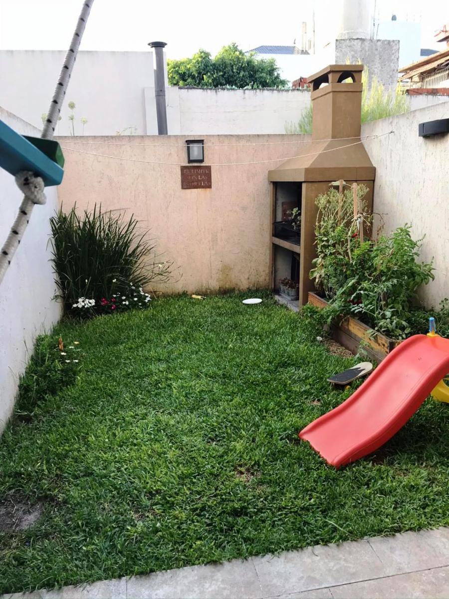 Duplex de 3 ambientes de categoria en venta en Villa Luzuriaga — foto 10