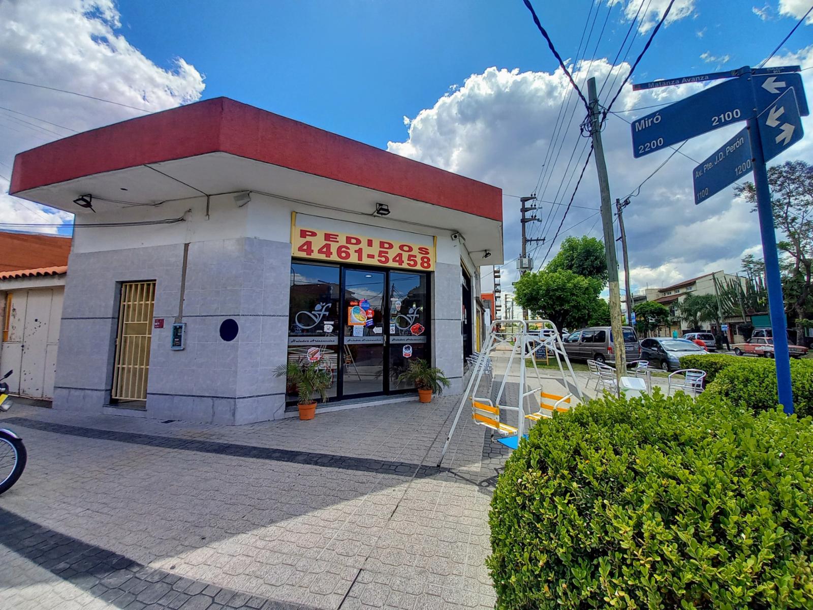 Venta de importante fondo de comercio Heladería zona Villa Luzuriaga — foto 2