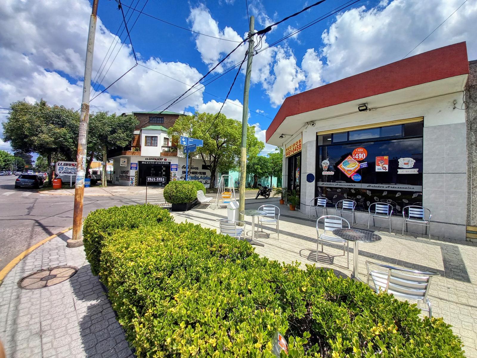 Venta de importante fondo de comercio Heladería zona Villa Luzuriaga — foto 11