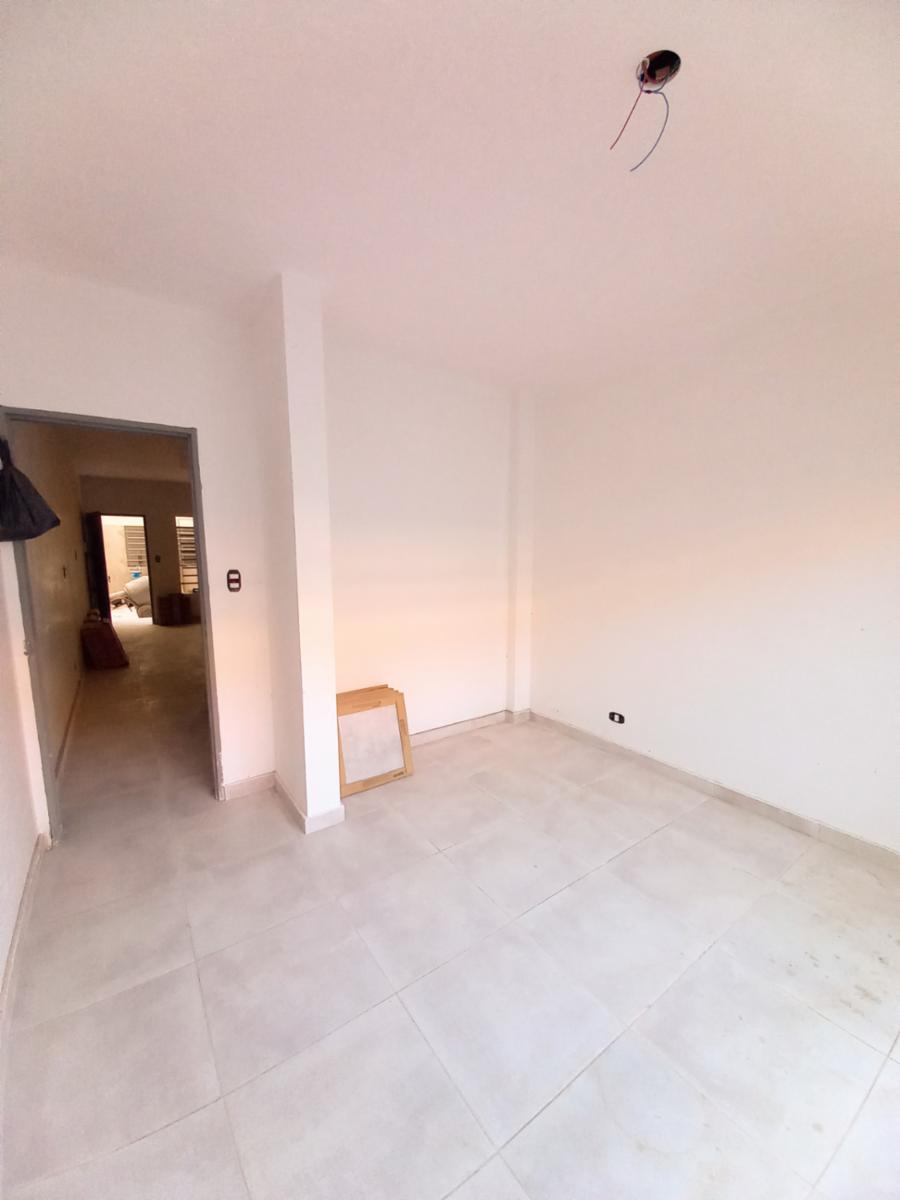 Departamento de 2 ambientes en planta baja con patio en Venta en Villa Luzuriaga a Precio Promocional — foto 5