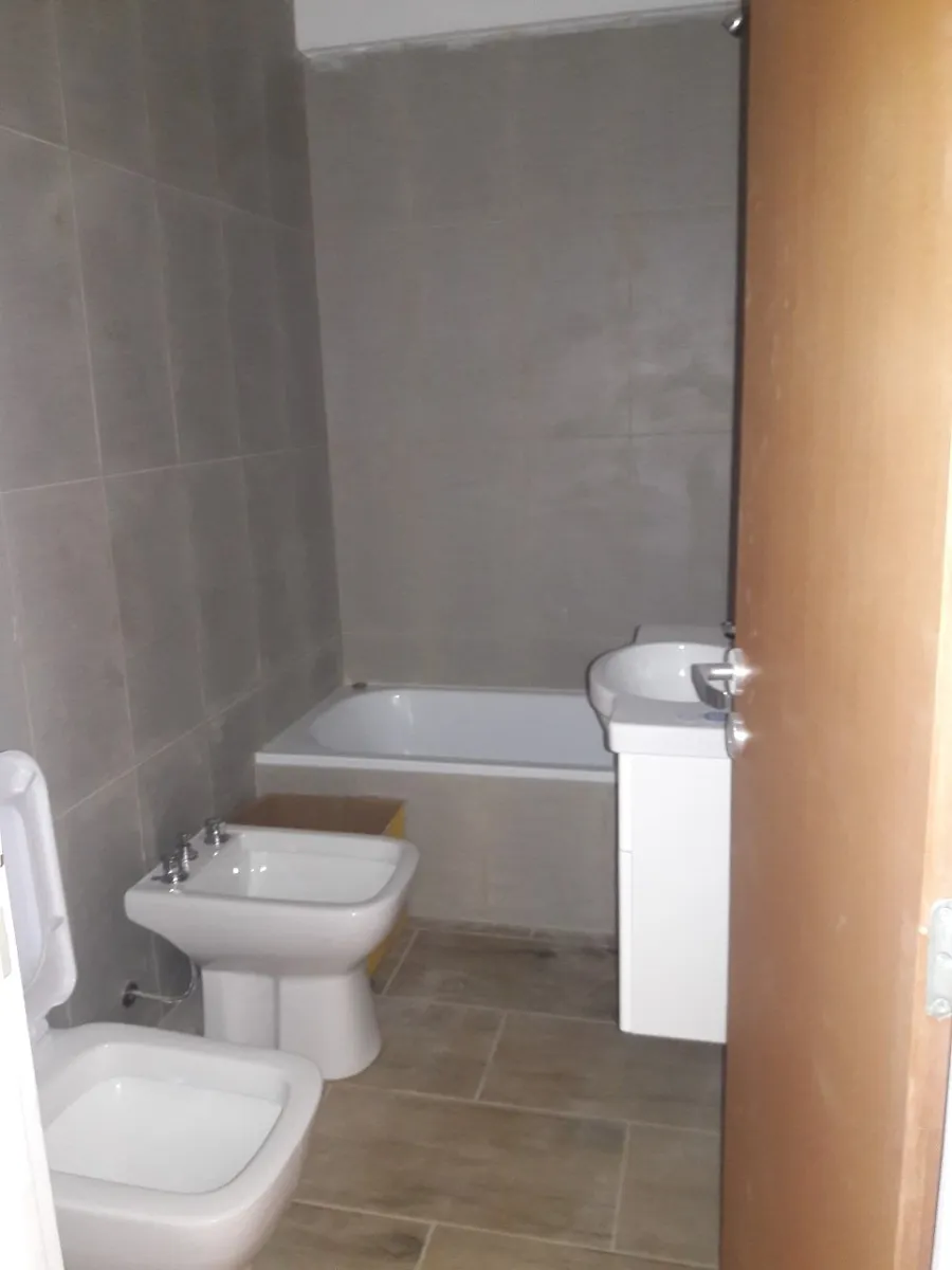VENTA DEPTO 2 AMBIENTES CON COCHERA VILLA LUZURIAGA — foto 4