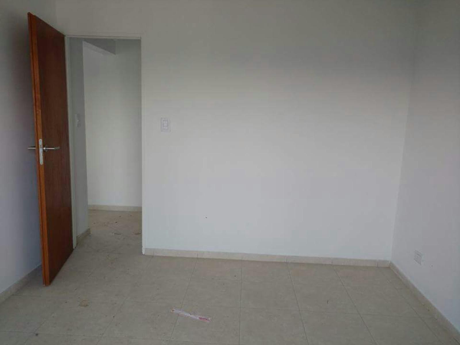 VENTA DEPTO 2 AMBIENTES CON COCHERA CUBIERTA Y TERRAZA PROPIA VILLA LUZURIAGA — foto 12