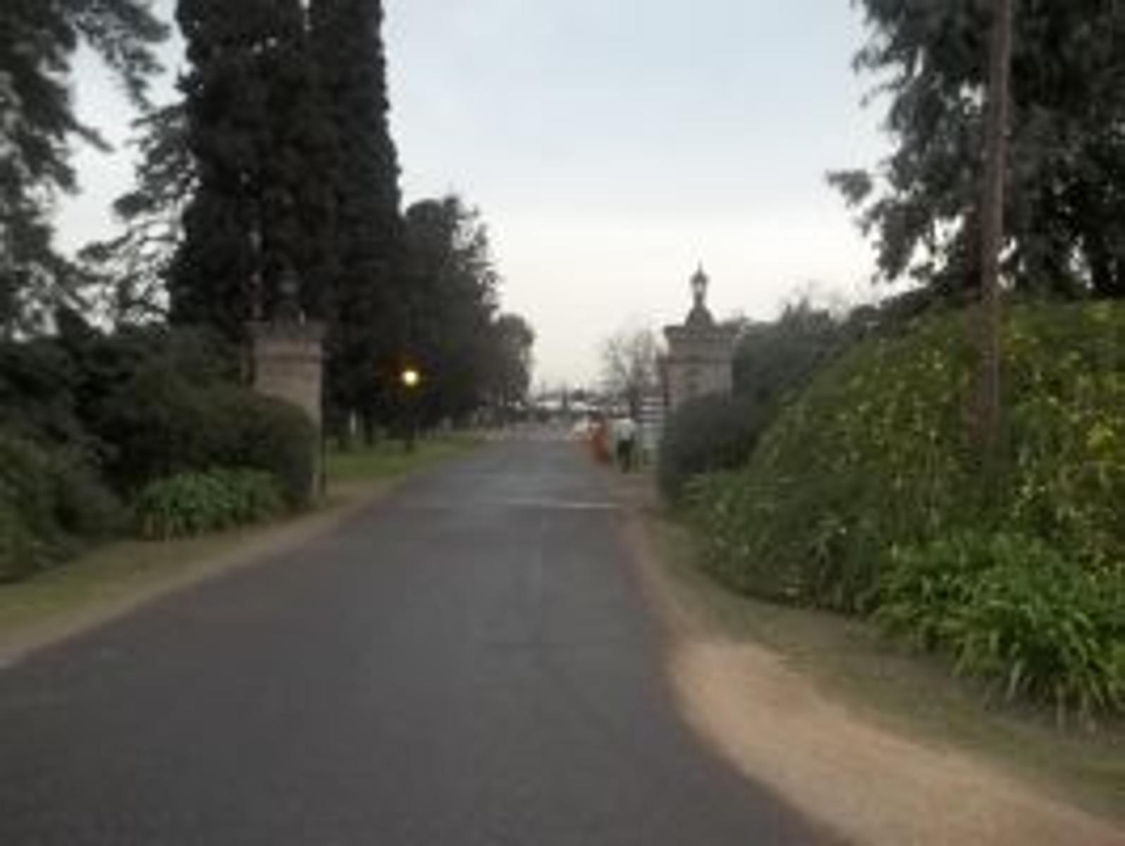 REGIO CHALET CAÑUELAS Bº CERRADO ALTOS DEL CARMEN — foto 2