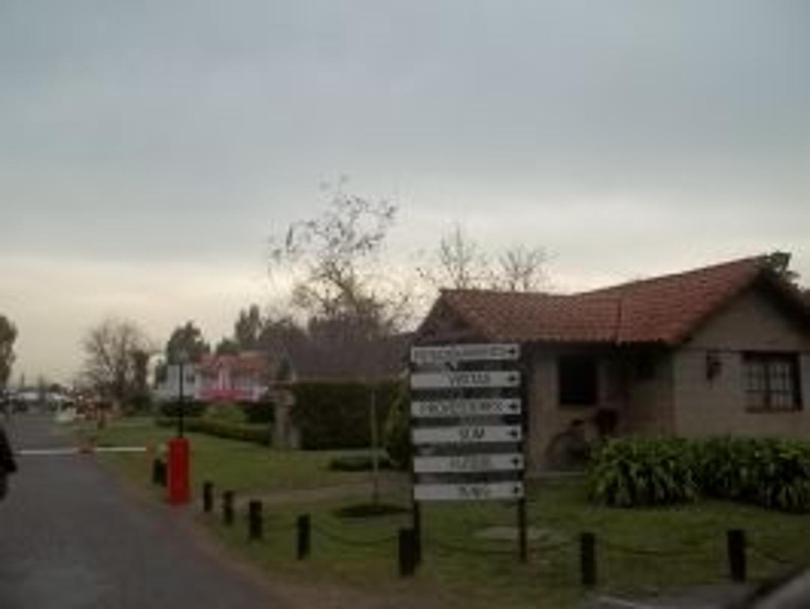 REGIO CHALET CAÑUELAS Bº CERRADO ALTOS DEL CARMEN — foto 6