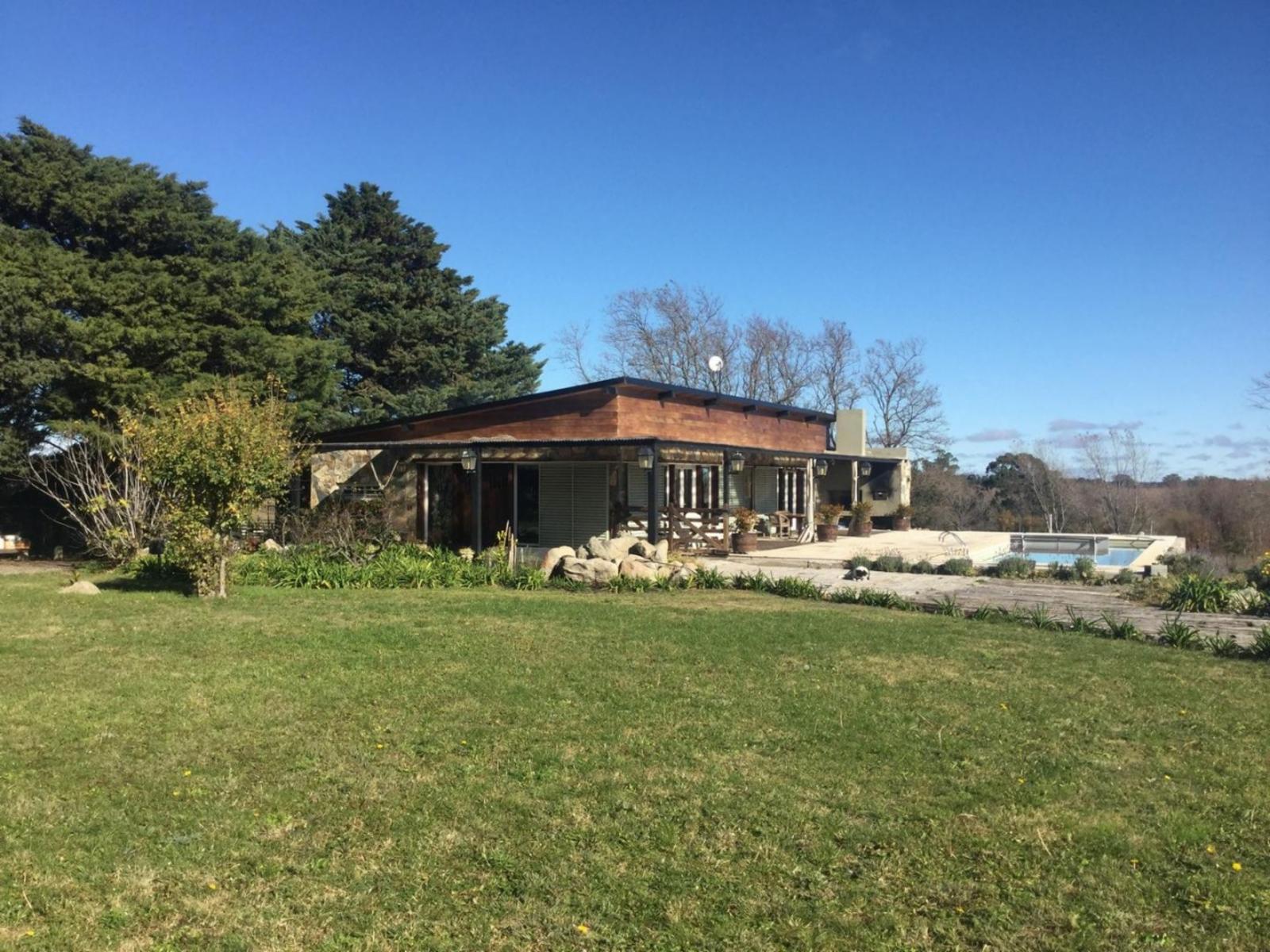 Hermosa casa-quinta en entorno natural, sierras de Tandil. Zona Don Bosco. — foto 6