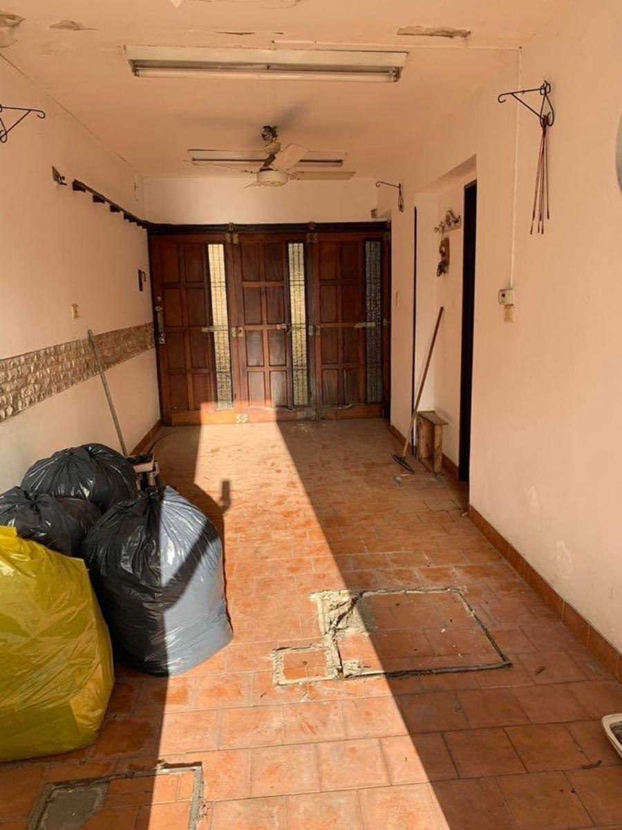 Casa de 3 amb , muy còmoda, medidas generosas, en inmejorable zona residencial. Venta Directa — foto 3