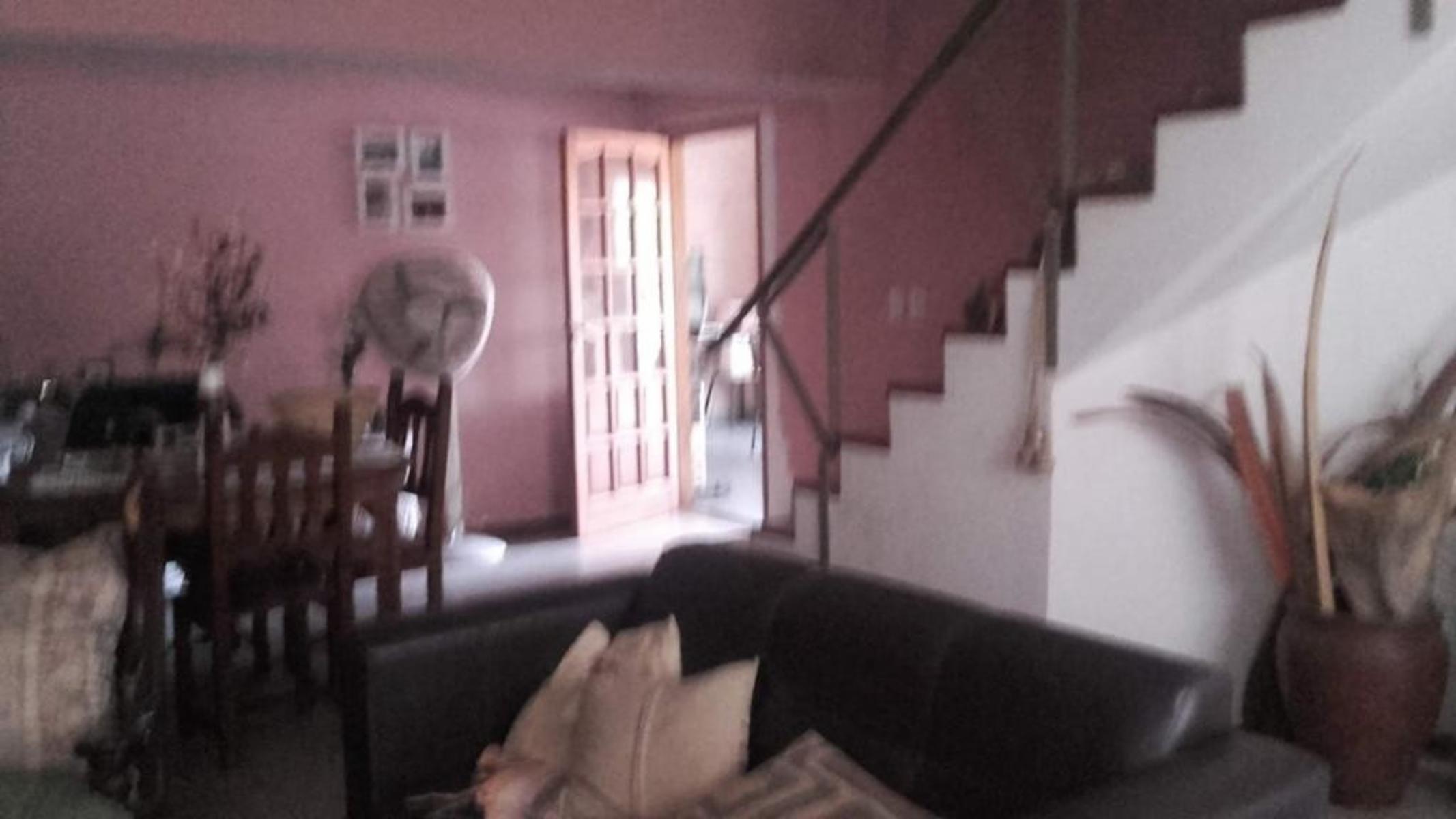 Espectacular casa 6 amb en la mejor zona de Haedo. Con un depto 2 amb al frente. . Excelente propiedad en impecable estado. En un lote de 11 x 30. — foto 10