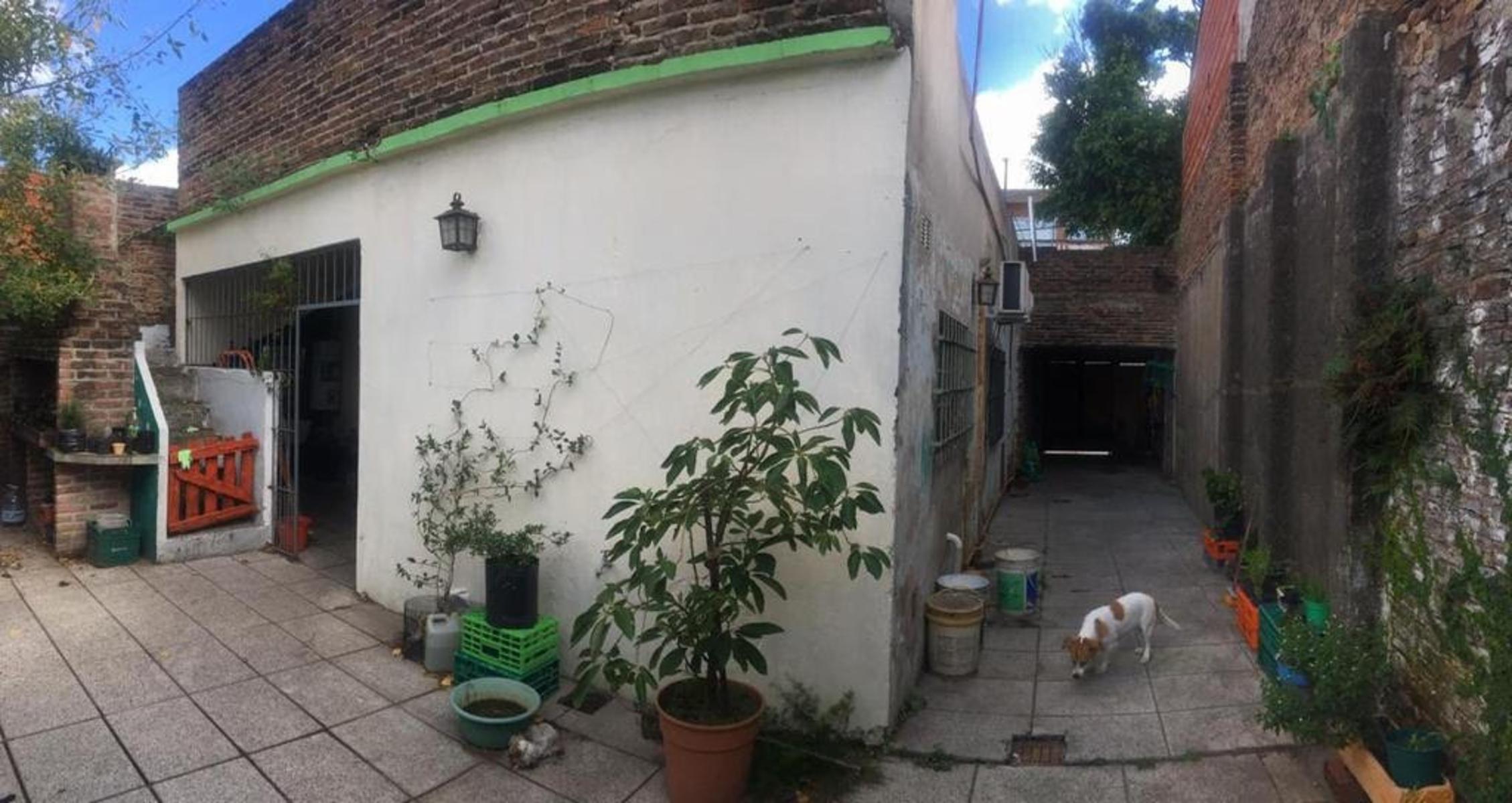 Casa lote propio, 3 amb, garaje pasante 2 autos, patio, parrilla — foto 6