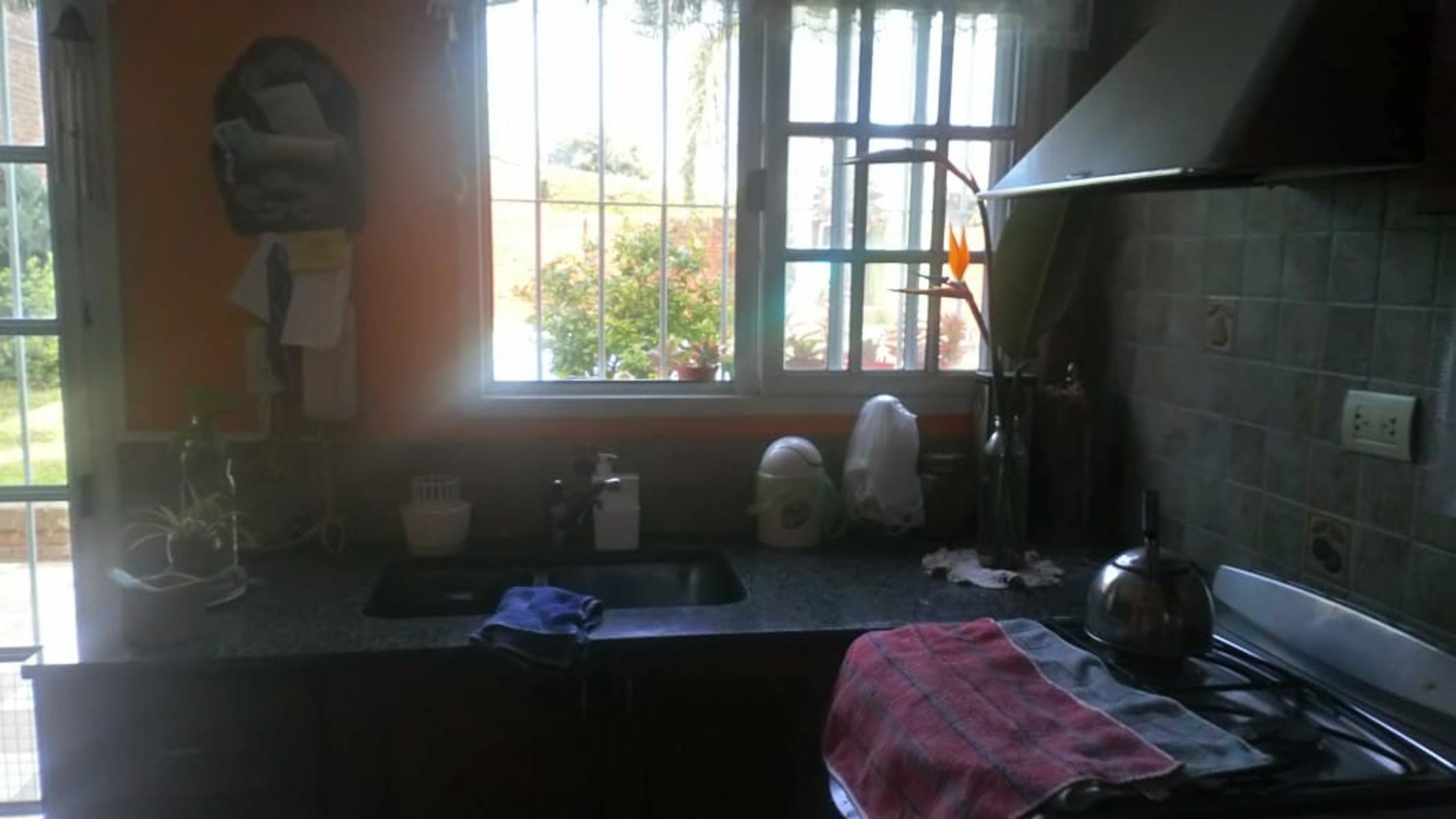 EXCELENTE CASA 6 AMB CON PISCINA +DEPTO 2 AMB — foto 6