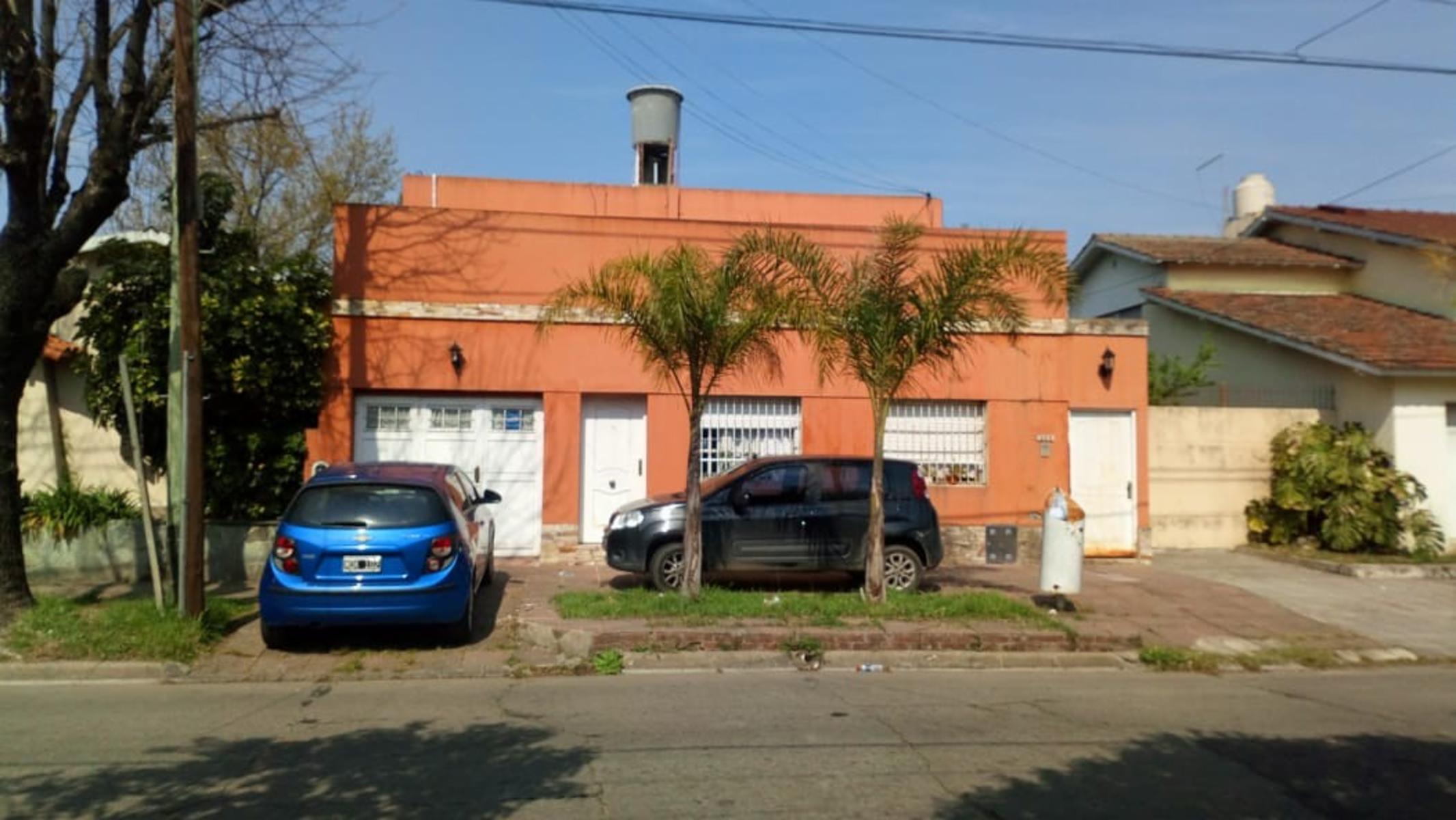 EXCELENTE CASA 6 AMB CON PISCINA +DEPTO 2 AMB — foto 10