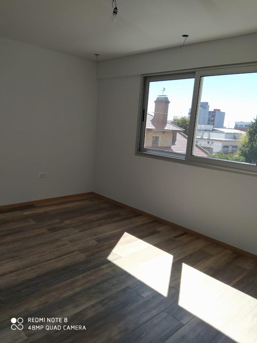 EXCELENTE DEPARTAMENTO DE CATEGORÍA EN SAN JUSTO — foto 12