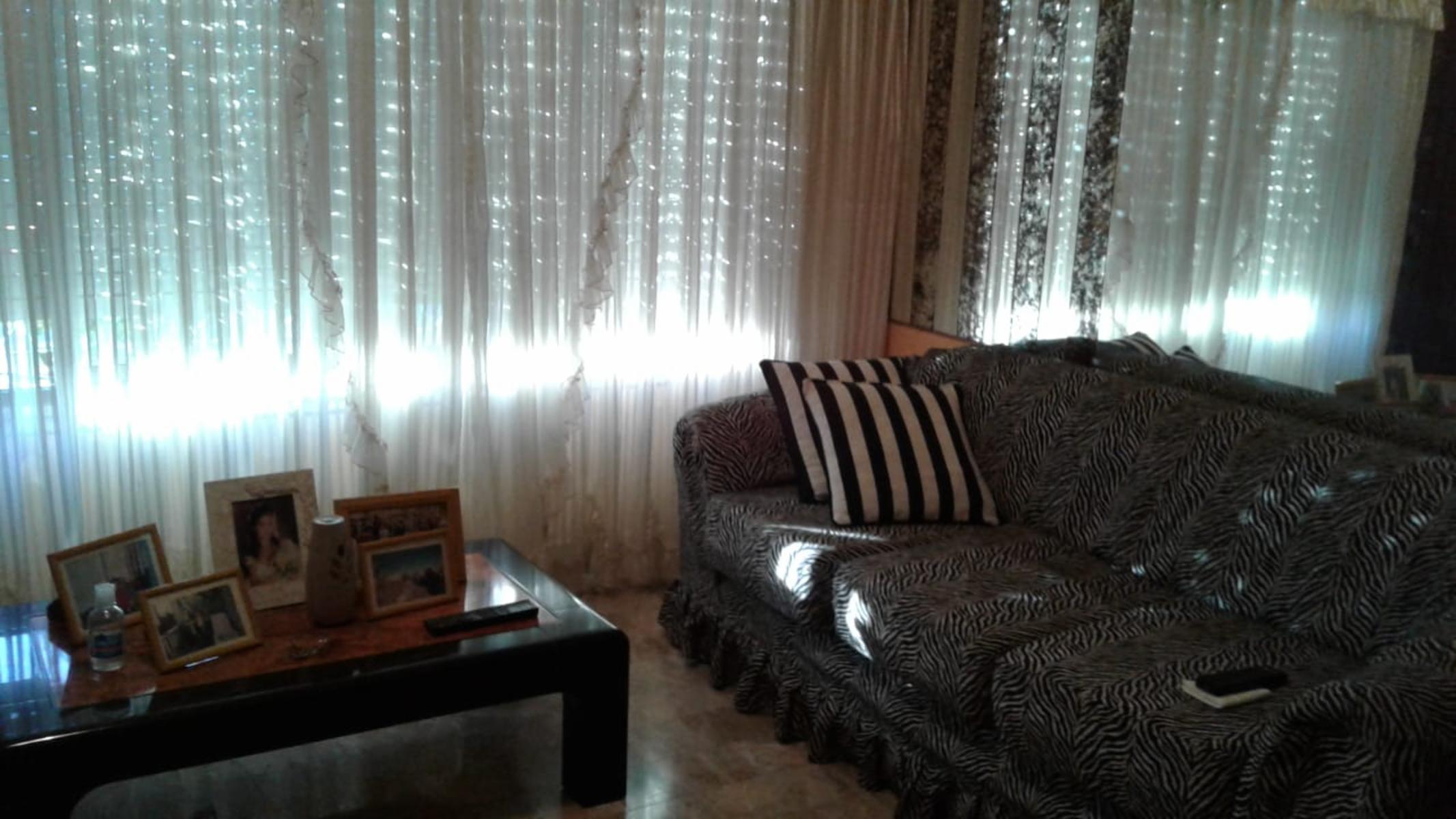 EXCELENTE CASA EN DOS PLANTAS TERRENO PROPIO — foto 3