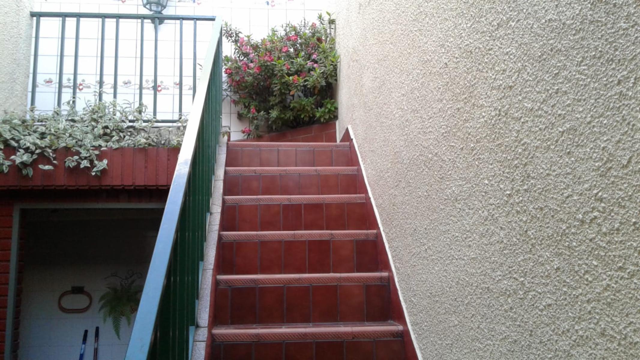 EXCELENTE CASA EN DOS PLANTAS TERRENO PROPIO — foto 10