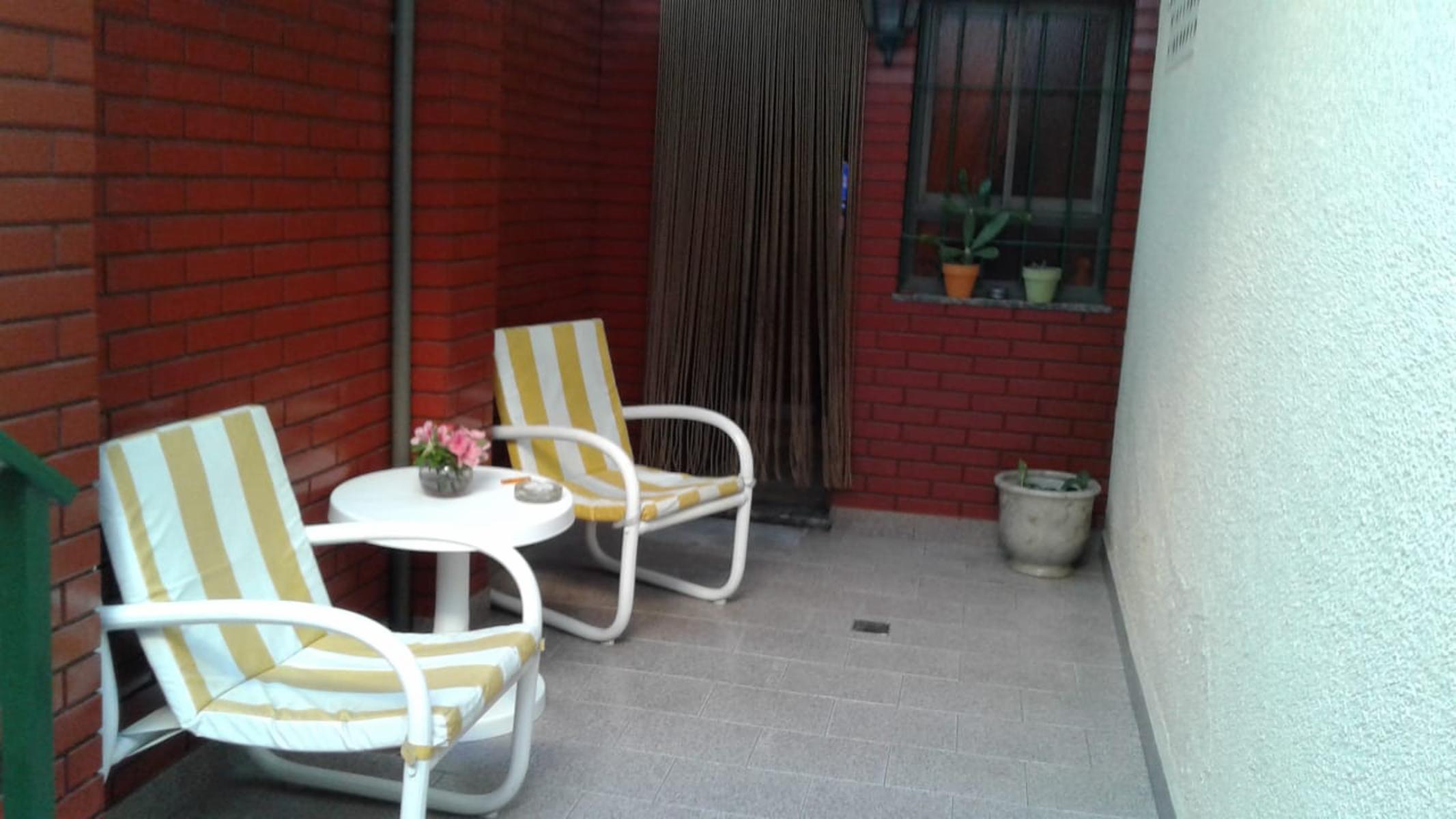 EXCELENTE CASA EN DOS PLANTAS TERRENO PROPIO — foto 11