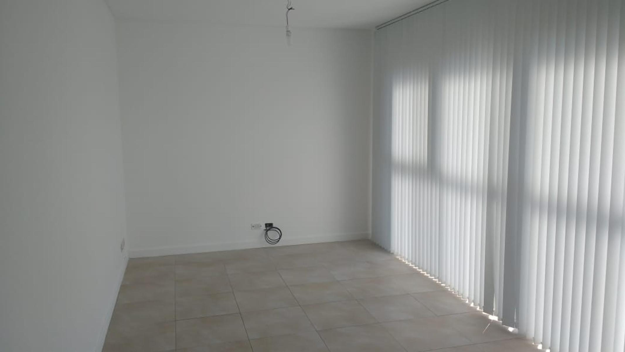 EXCELENTE DEPARTAMENTO CENTRO DE SAN JUSTO — foto 5