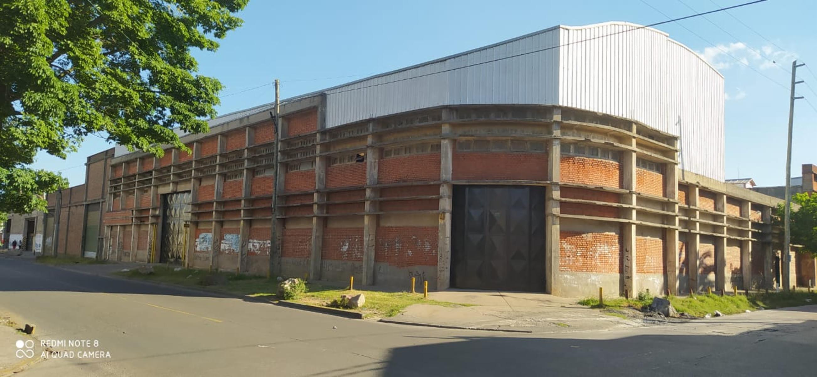 EXCELENTE GALPON ZONA INDUSTRIAL