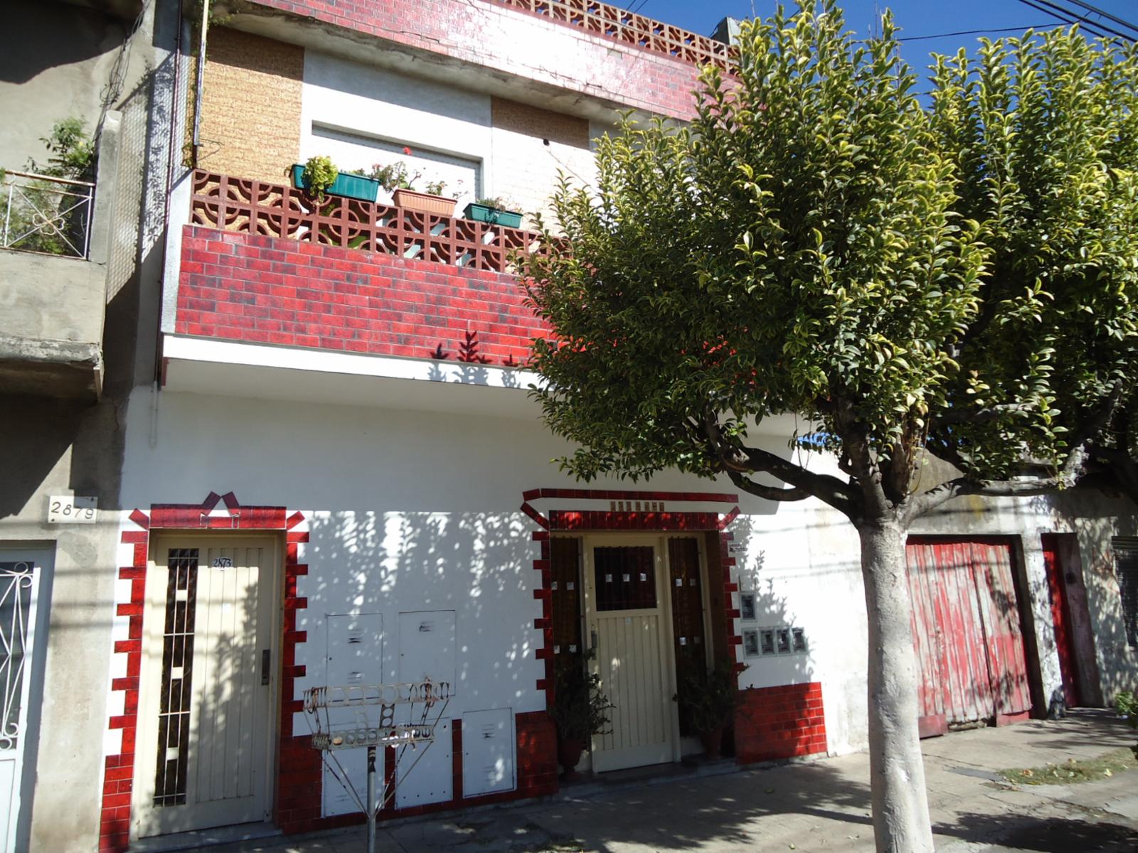 Depto 2 amb con balcón