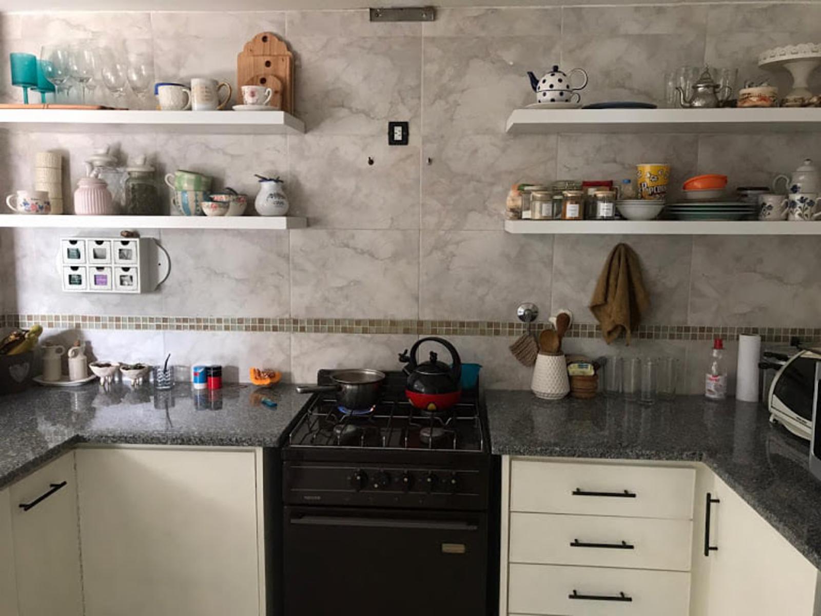 En Venta - Duplex 3 Amb con Cochera y Patio - Haedo Oportunidad — foto 2