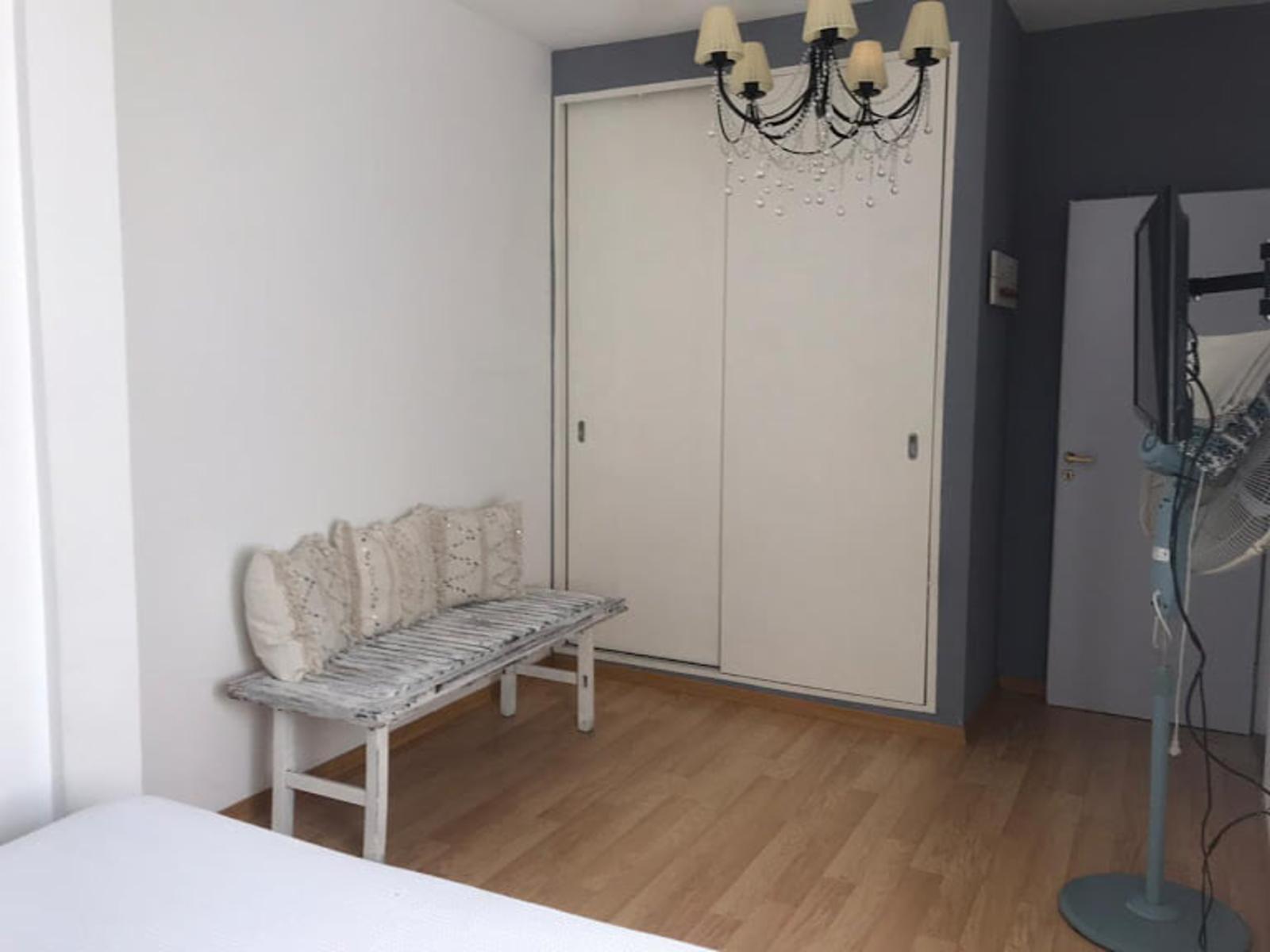 En Venta - Duplex 3 Amb con Cochera y Patio - Haedo Oportunidad — foto 4