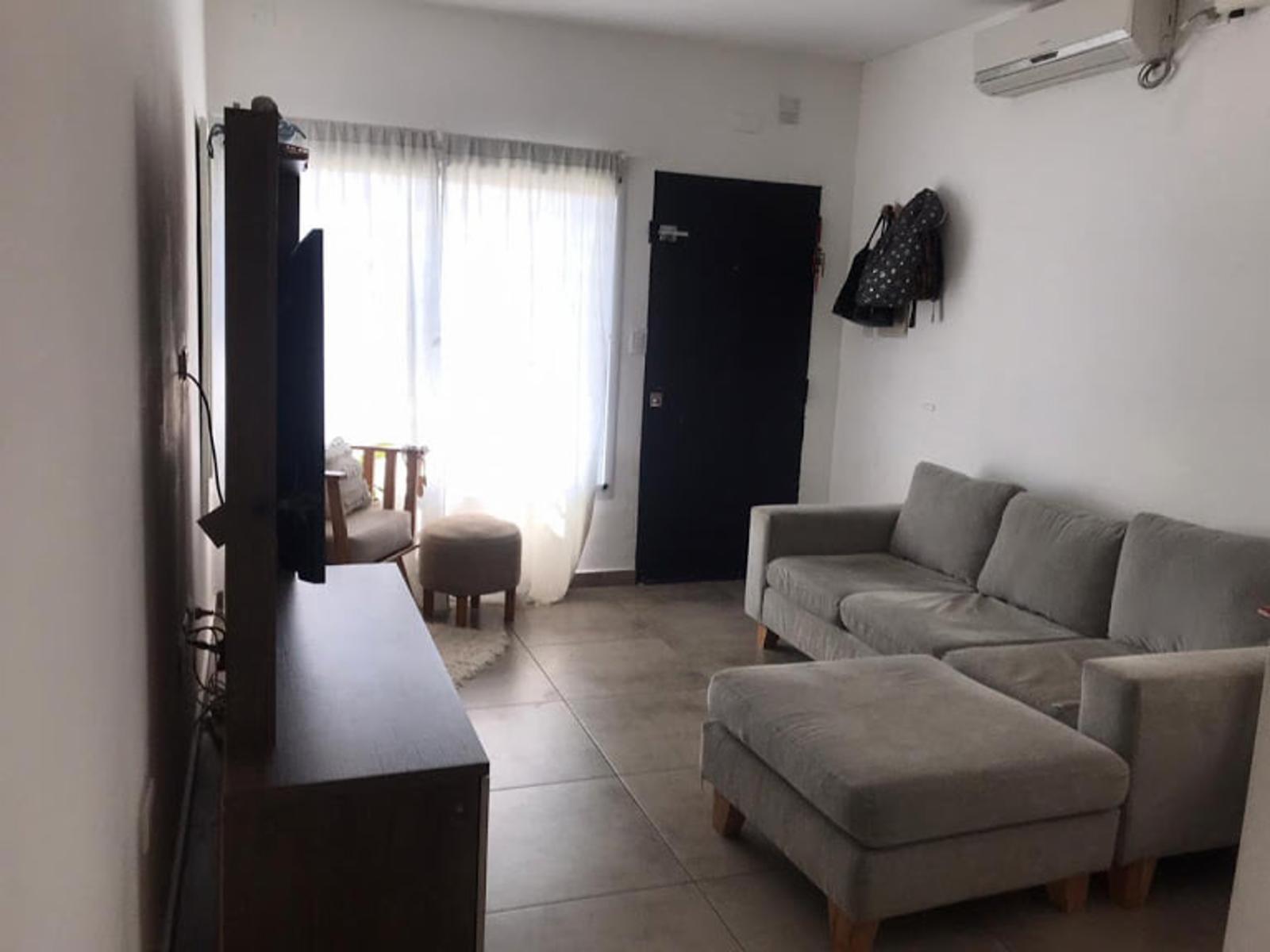 En Venta - Duplex 3 Amb con Cochera y Patio - Haedo Oportunidad — foto 6