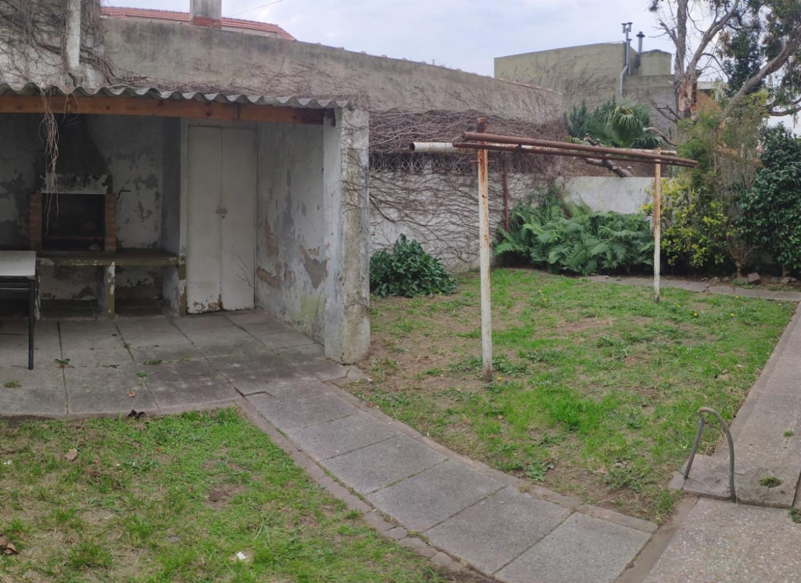En Venta - Casa Americana en 2 Plantas - Ramos Mejía — foto 13