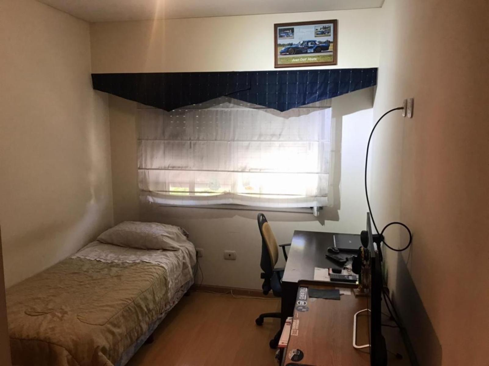 En Venta - Hermoso Chalet 6 Ambientes en Barrio Guemes — foto 4