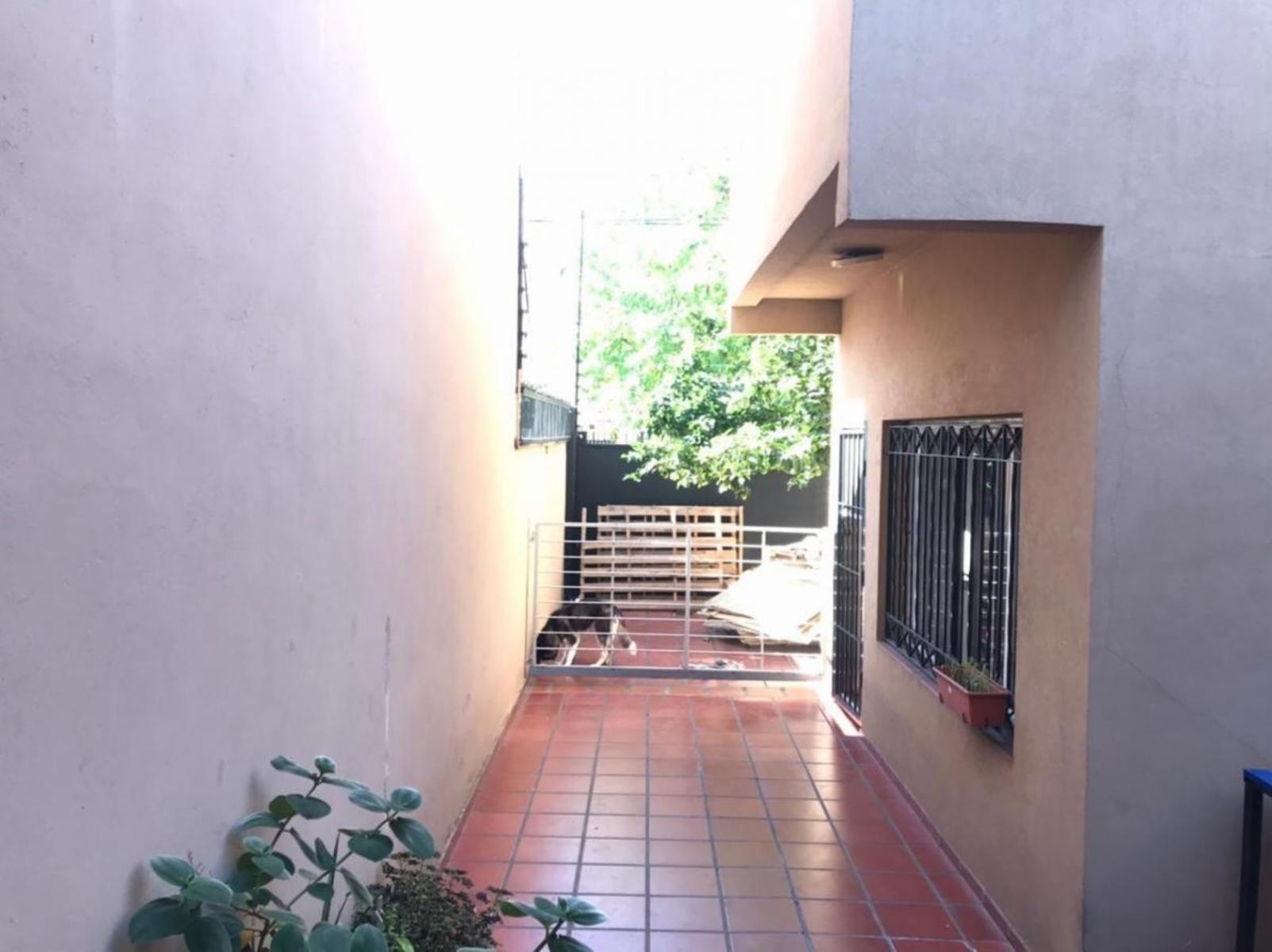En Venta - Hermoso Chalet 6 Ambientes en Barrio Guemes — foto 10