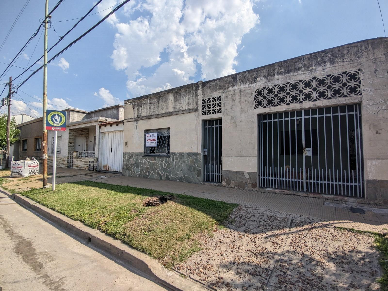 En Venta - Casa Americana S/ Lote 10x34 Para Refaccionar — foto 10