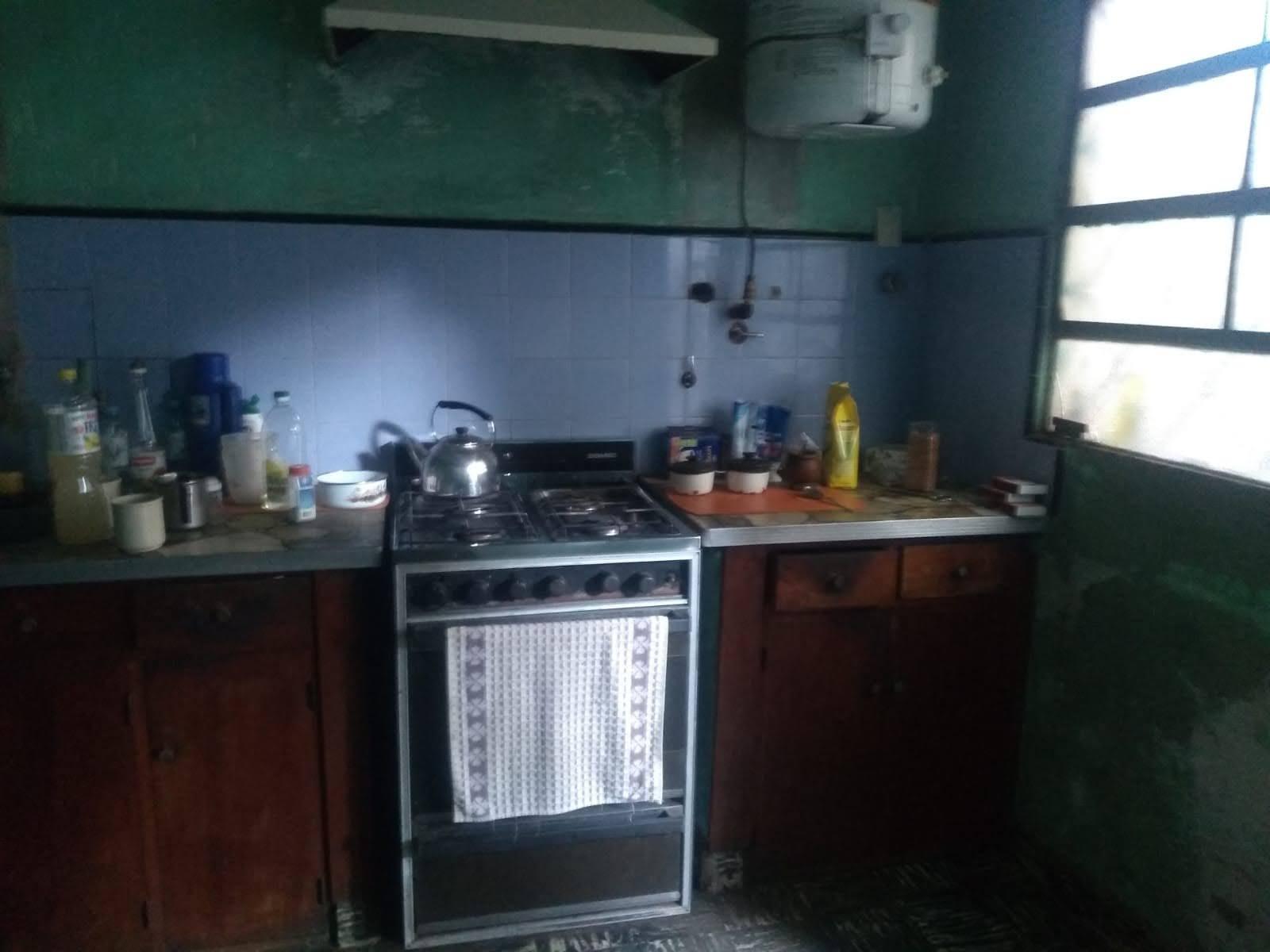 En Venta - Casa Americana S/ Lote 10x34 Para Refaccionar — foto 11