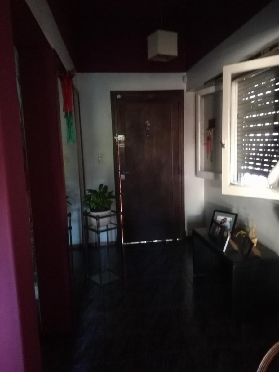 Excelente casa 5 ambientes con fondo, quincho y garaje — foto 13