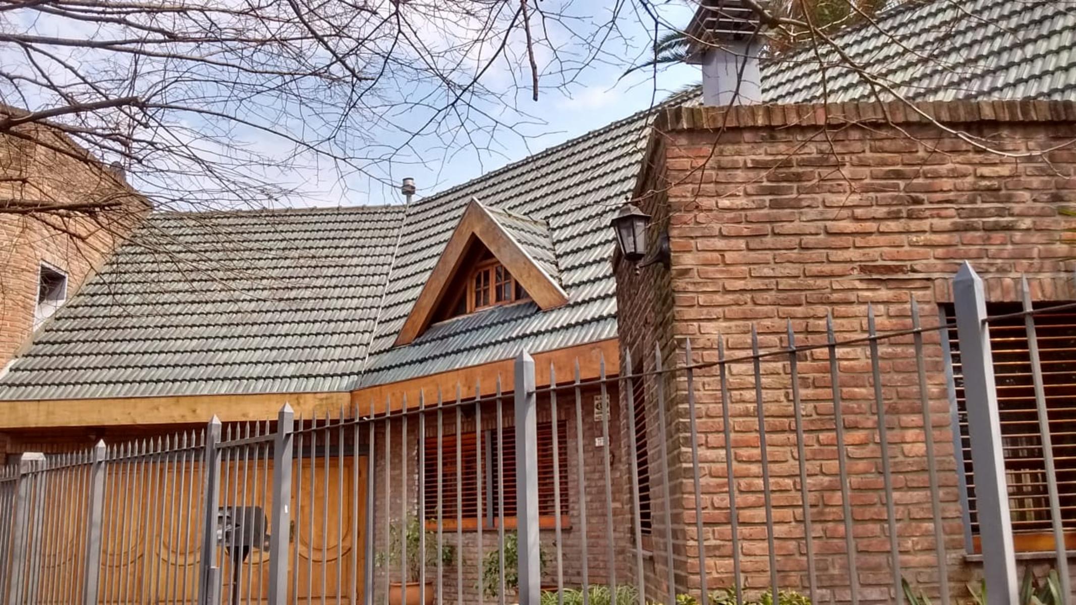 Gran Chalet 5 ambientes en excelente estado y ubicaciòn con gran parque — foto 2
