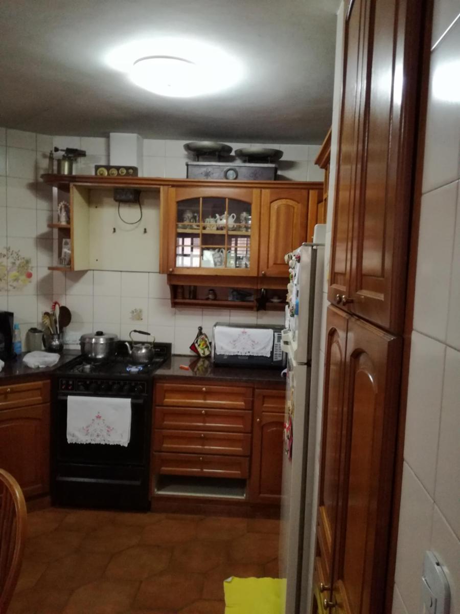 Gran Chalet 5 ambientes en excelente estado y ubicaciòn con gran parque — foto 13