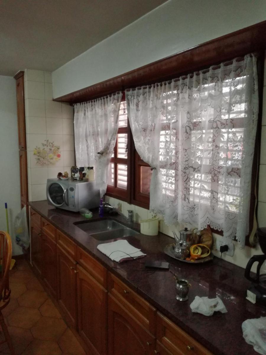 Gran Chalet 5 ambientes en excelente estado y ubicaciòn con gran parque — foto 14