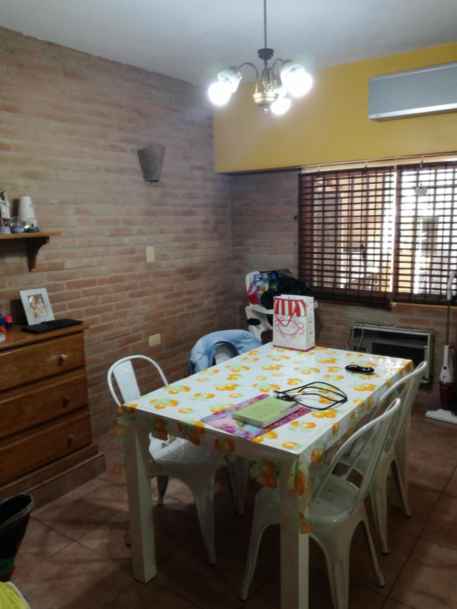 Excelente chalet 5 ambientes, con cochera pasante y otra casa 3 amb al fondo — foto 9