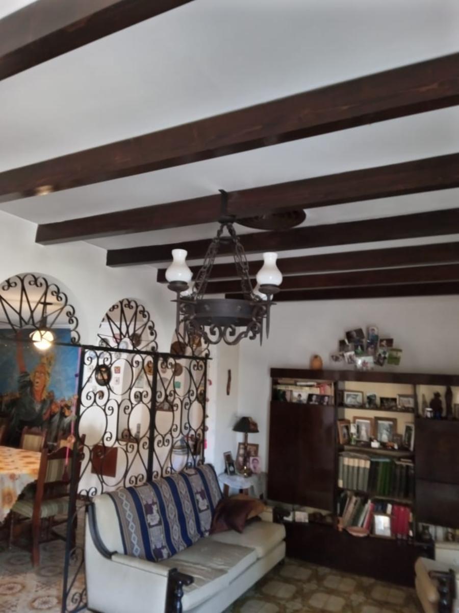 Hermoso chalet en esquina, 5 ambientes con cra y entrada p/auto — foto 15