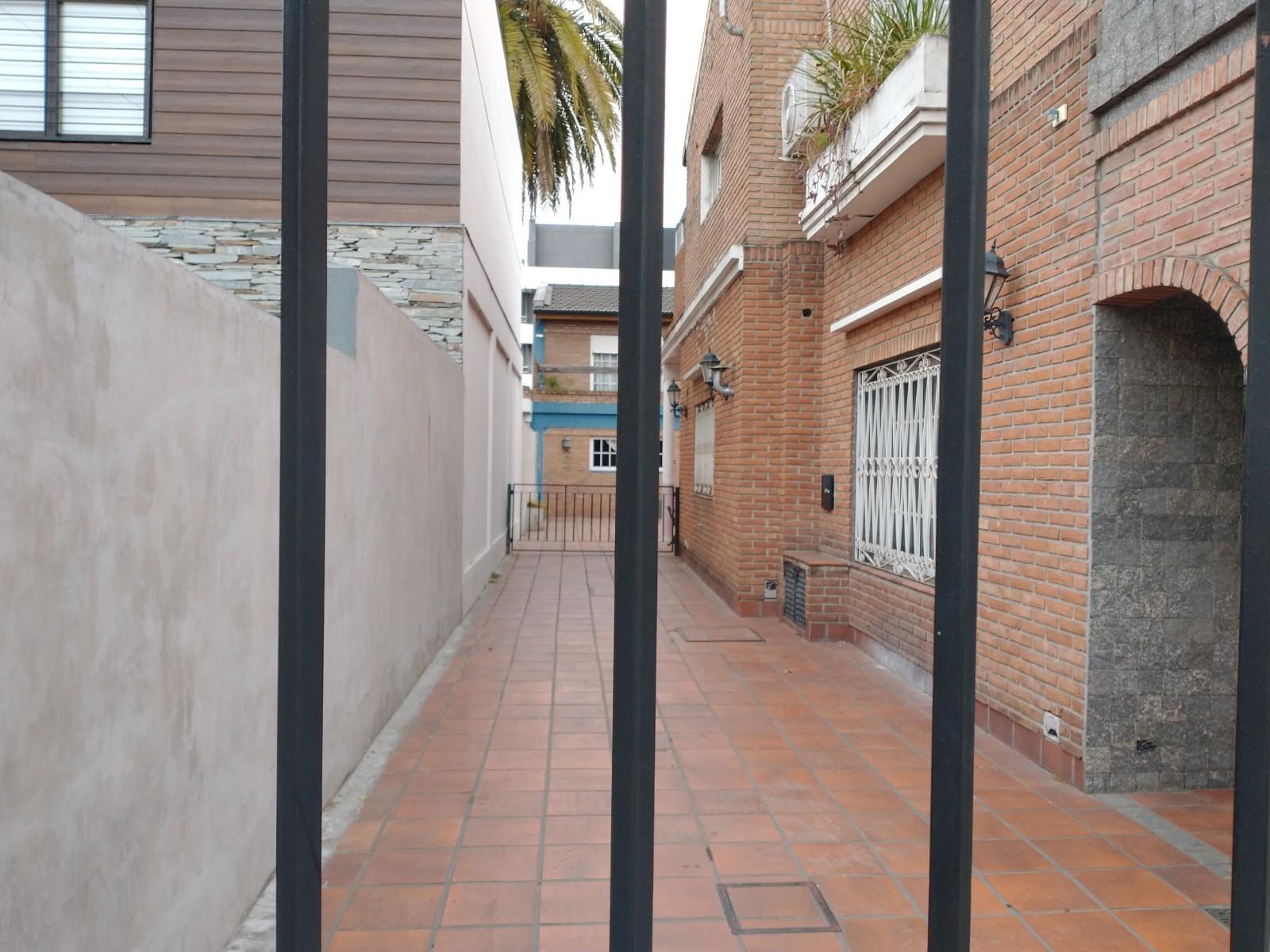 Impecable complejo privado de 3 casas. Venta en block o por separado — foto 4