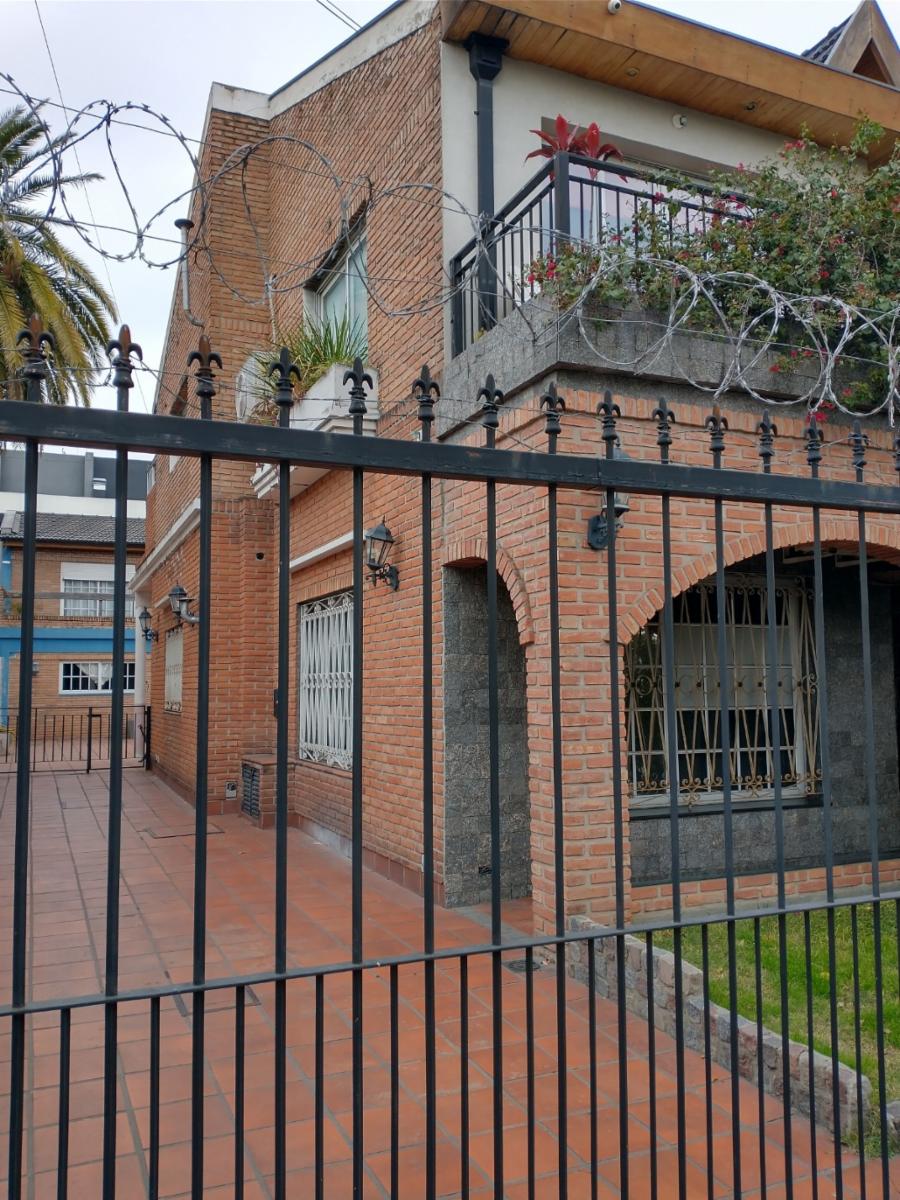 Impecable complejo privado de 3 casas. Venta en block o por separado — foto 5