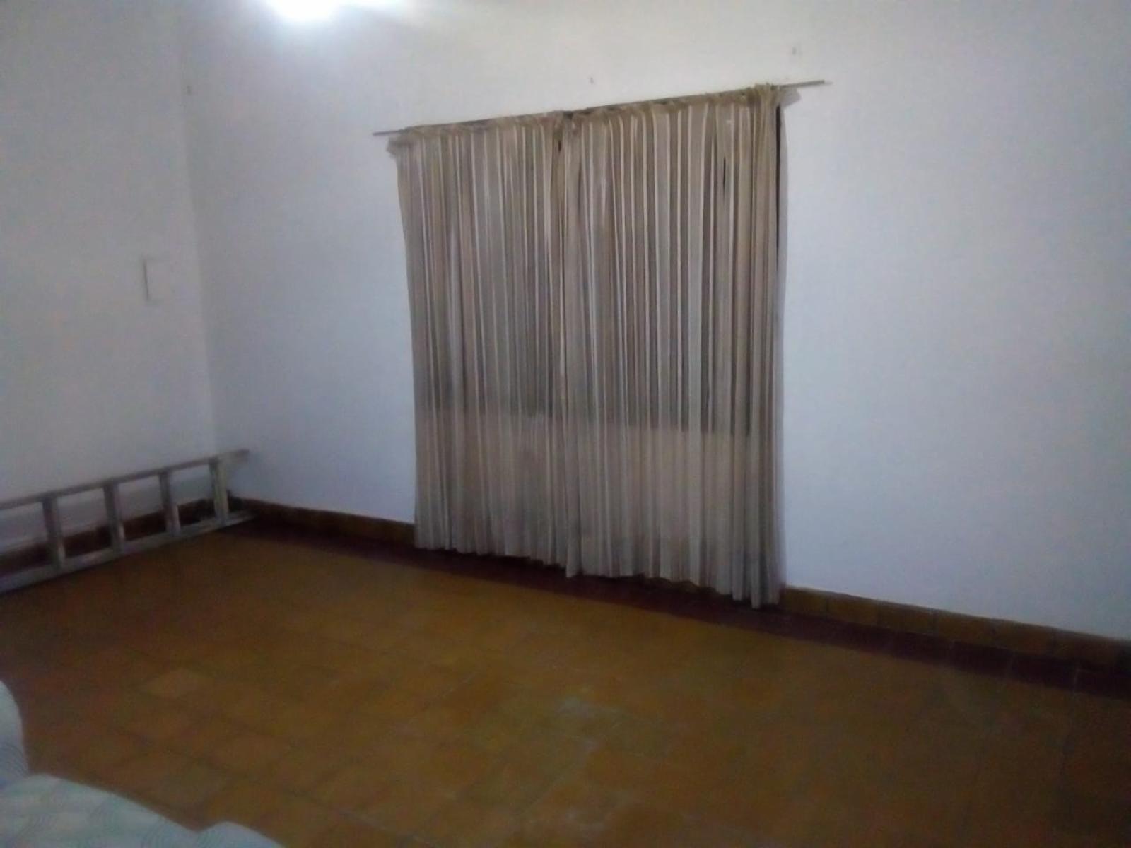 Córdoba, Cruz del Eje, Villa De Soto, Casa 4 amb + 2 Dtos de 1 y 2 amb. Excelente estado y ubicación. - 4