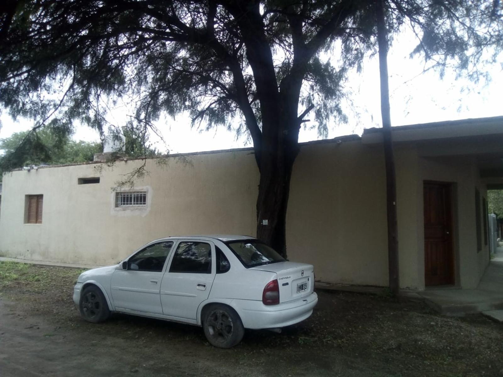 Córdoba, Cruz del Eje, Villa De Soto, Casa 4 amb + 2 Dtos de 1 y 2 amb. Excelente estado y ubicación. - 11