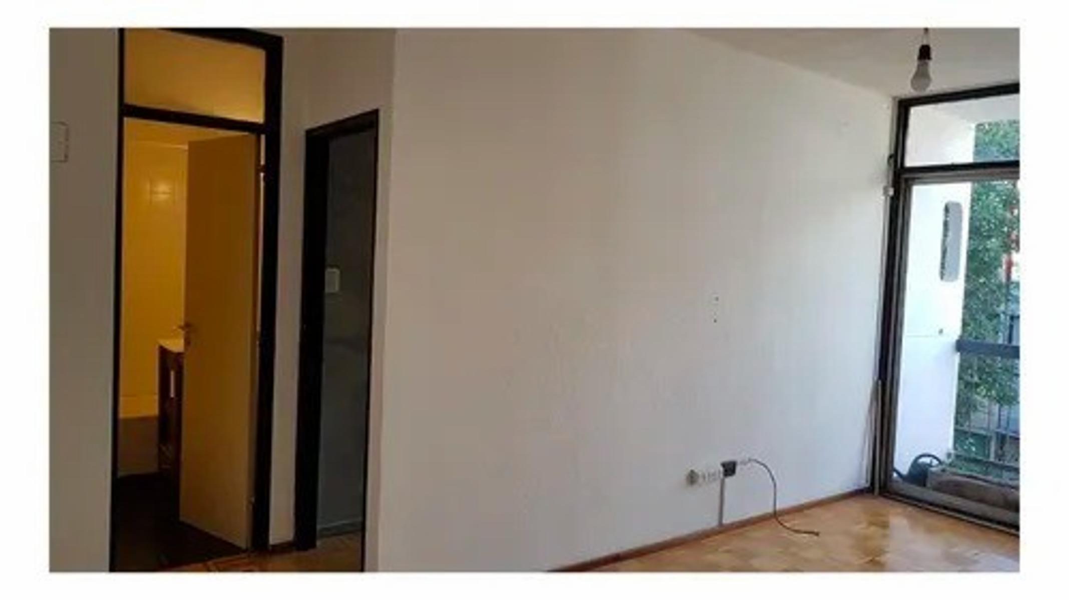 Departamento 2 ambientes con balcón en Ciudad Jardín, El Palomar. — foto 2