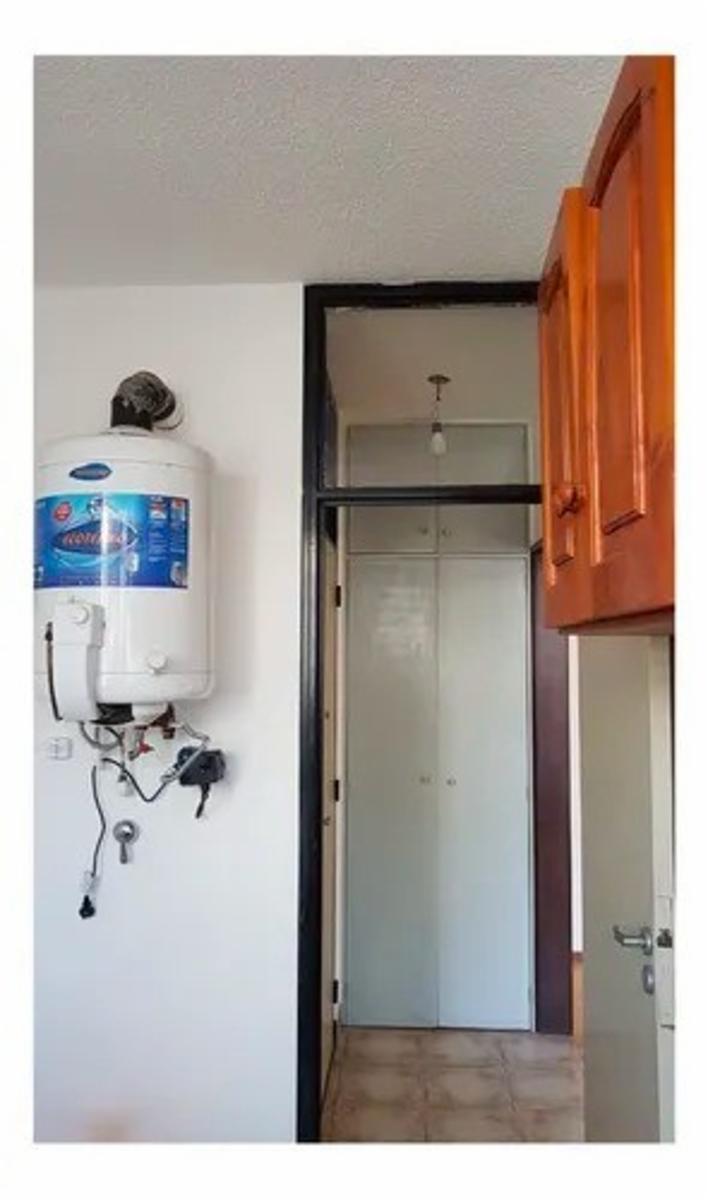 Departamento 2 ambientes con balcón en Ciudad Jardín, El Palomar. — foto 3