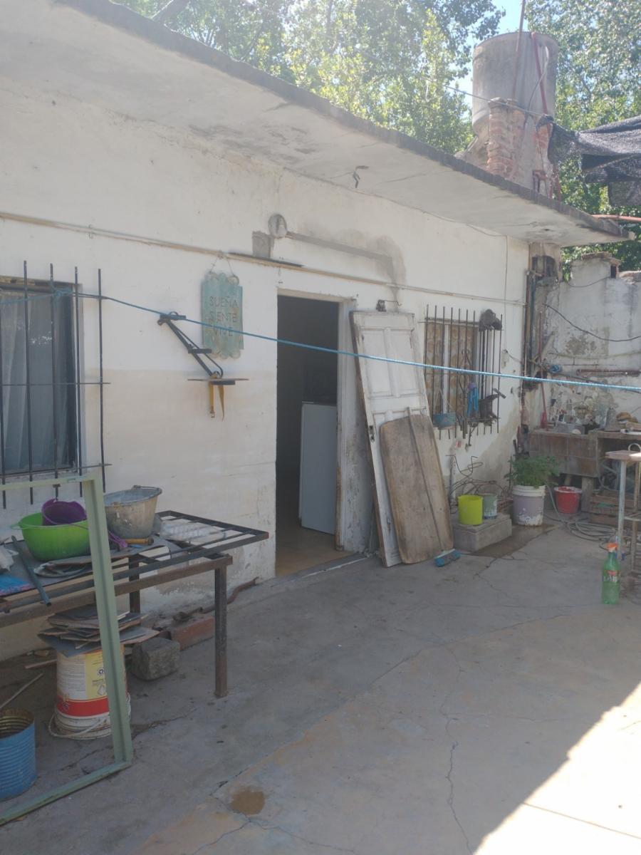 Tres casas en un lote de 655 m2 a una Cuadra de Martín Fierro — foto 8