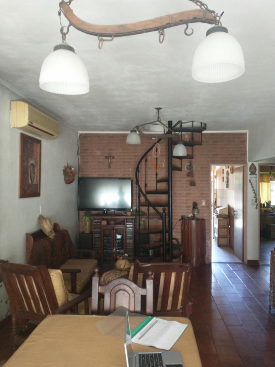Tres casas en un lote de 655 m2 a una Cuadra de Martín Fierro — foto 14