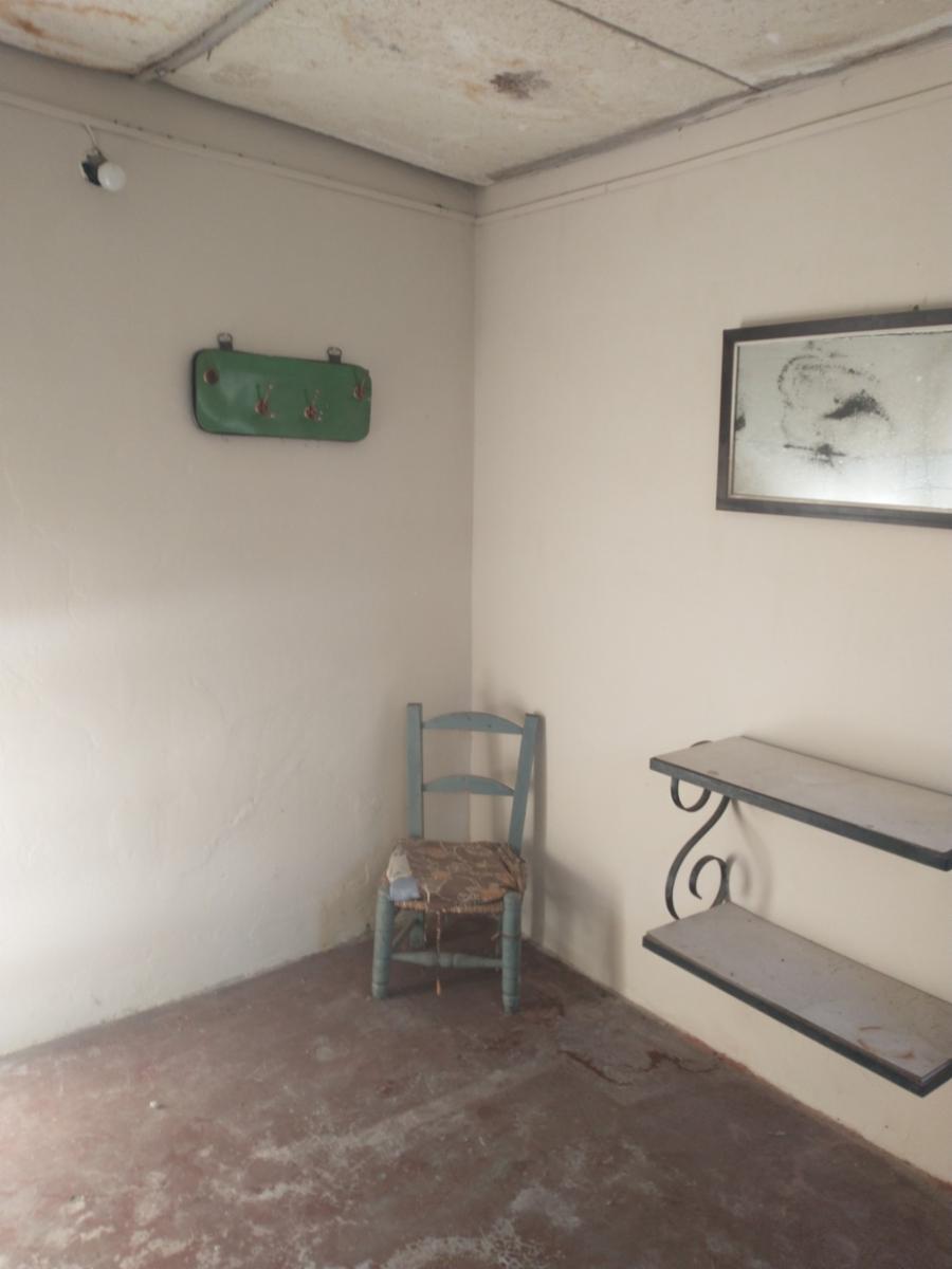 Casa 3 ambientes a refaccionar o lote ideal constructor — foto 10