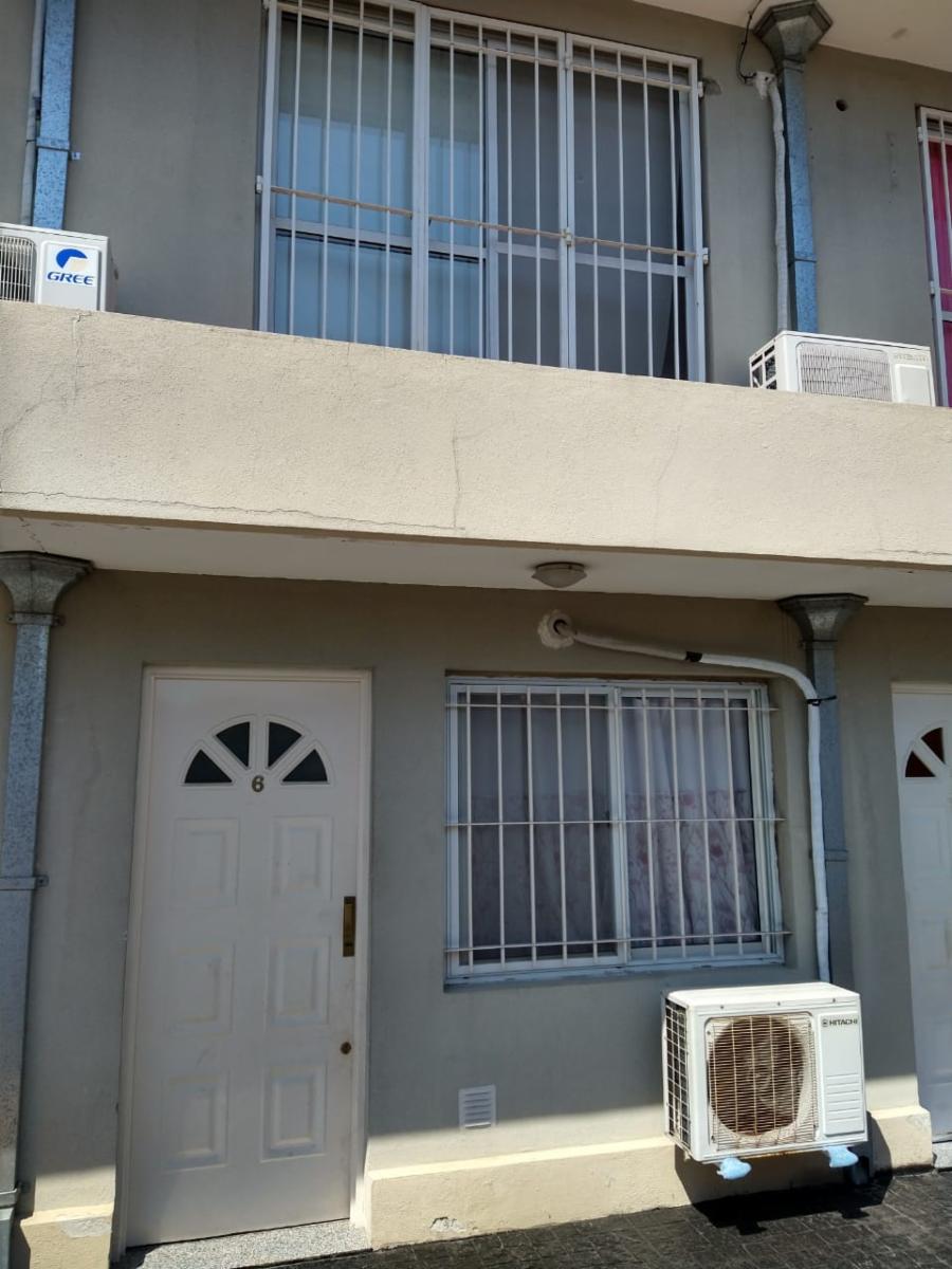 DUPLEX DE 3 AMBIENTES CON COCHERA CUBIERTA