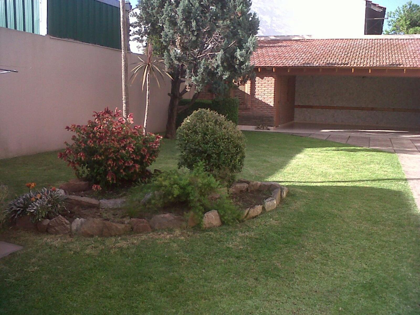 Excelente Casa en lote propio