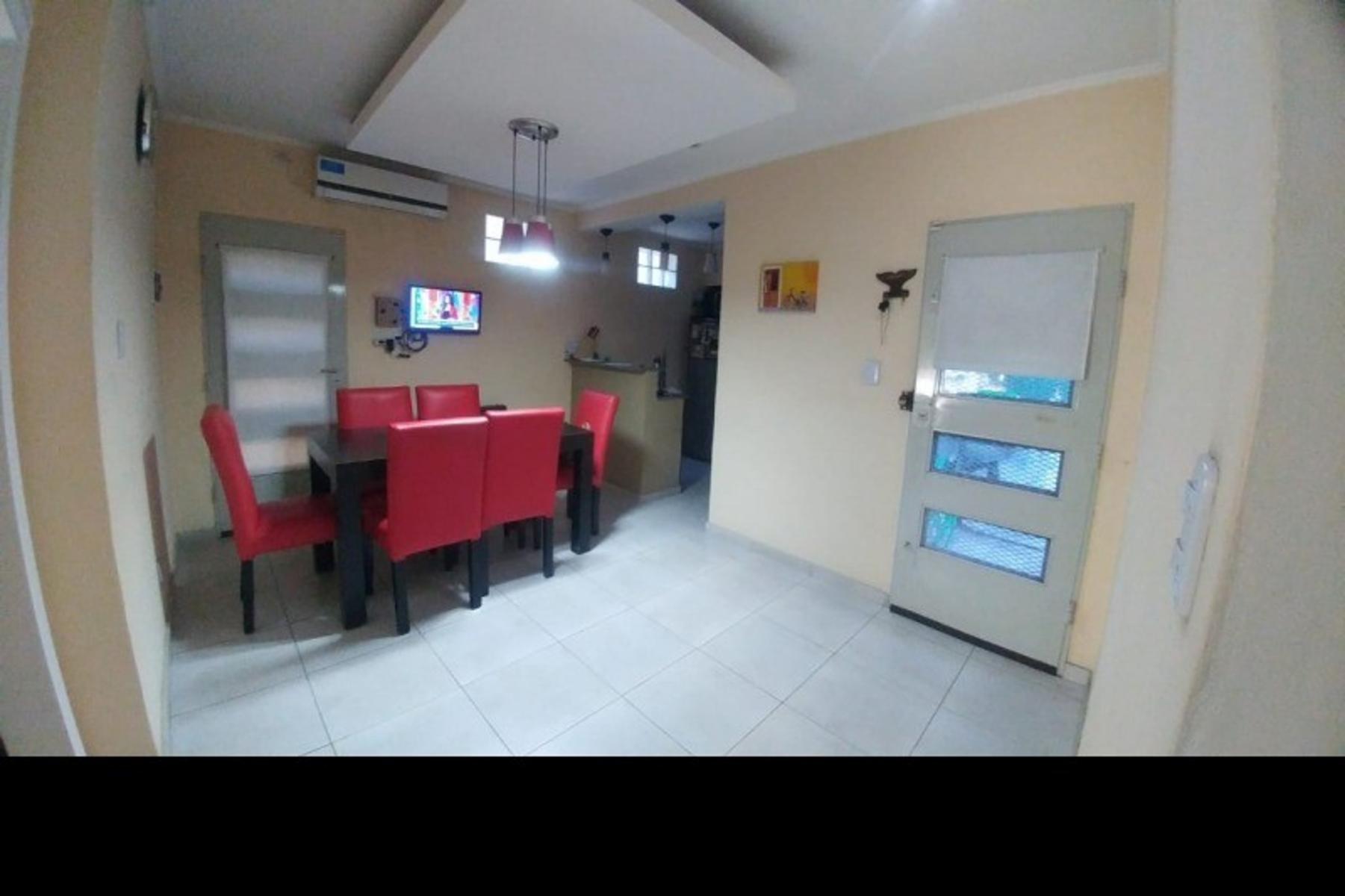 Venta de Ph 3 ambientes al frente en Moron