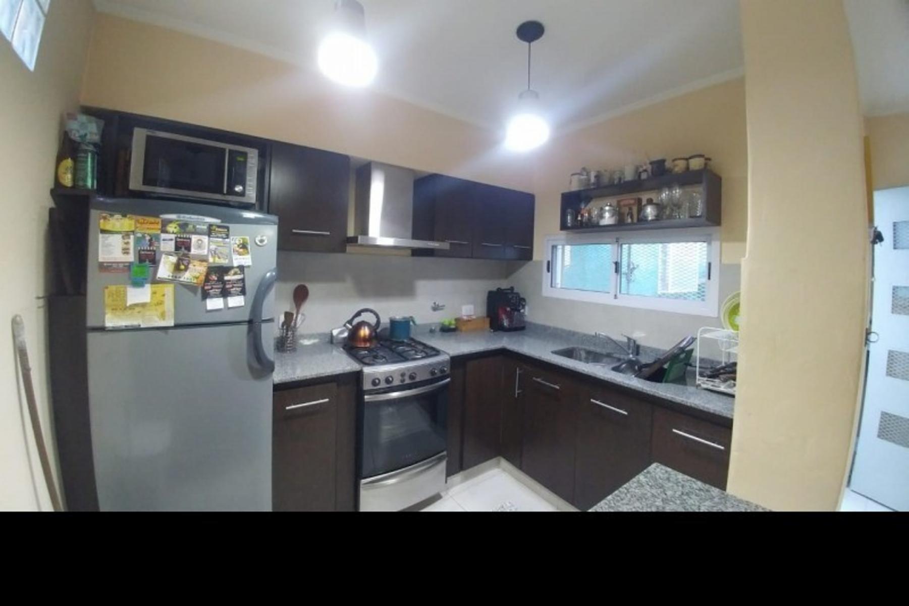 Venta de Ph 3 ambientes al frente en Moron — foto 2