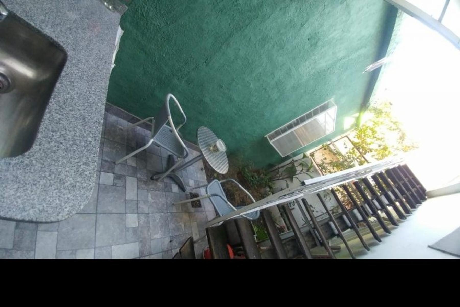 Venta de Ph 3 ambientes al frente en Moron — foto 4